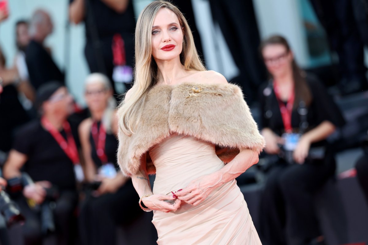 Angelina Jolie Maria Venice Film Festival 2024