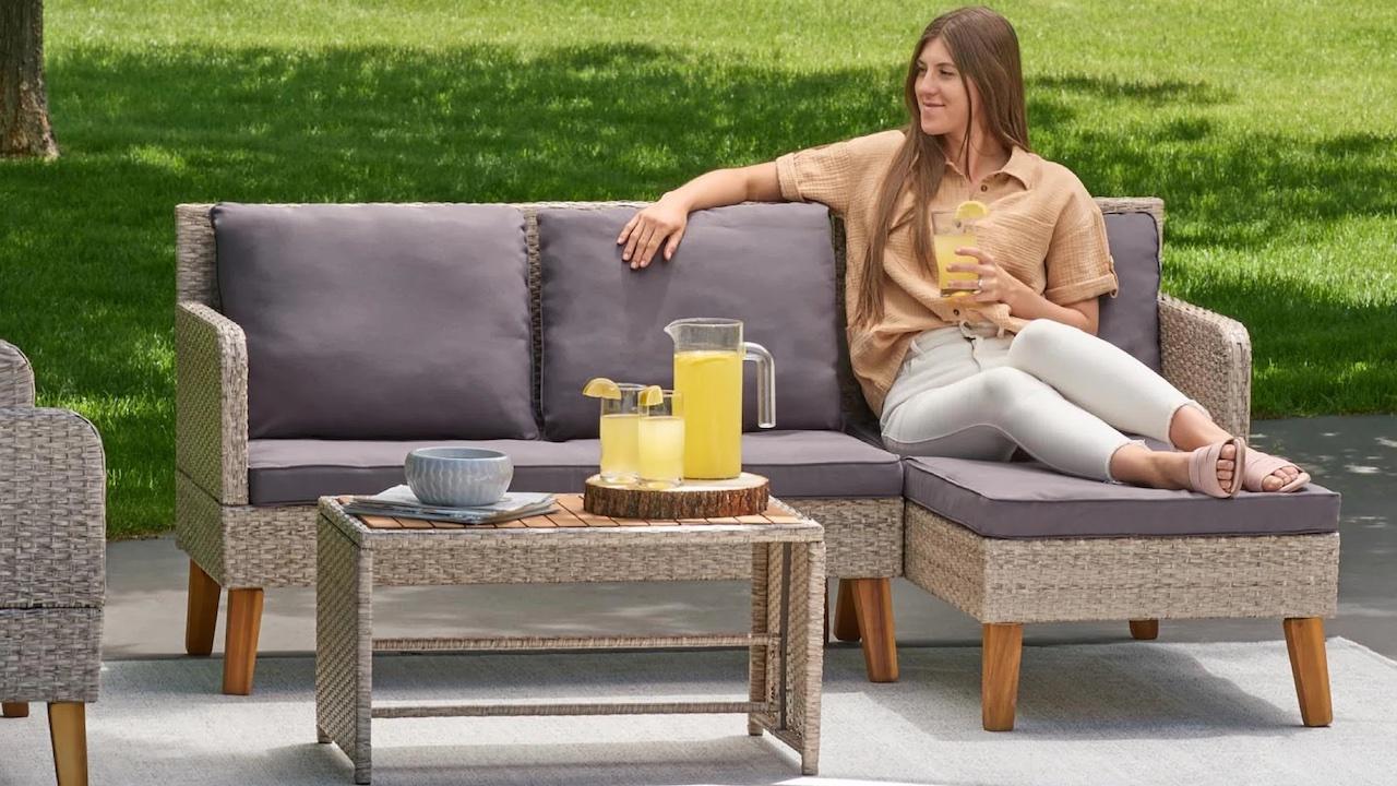 Arnerich Wicker L Shape Sectional with Table 