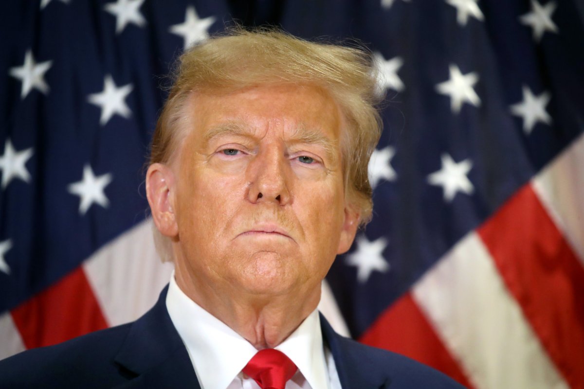 Donald Trump rebuked by Gold Star mother