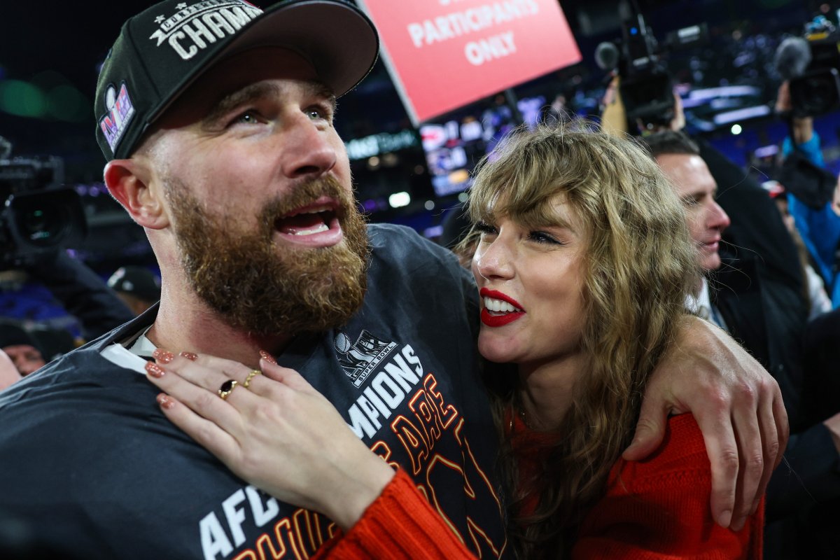 Travis Kelce Taylor Swift 2024