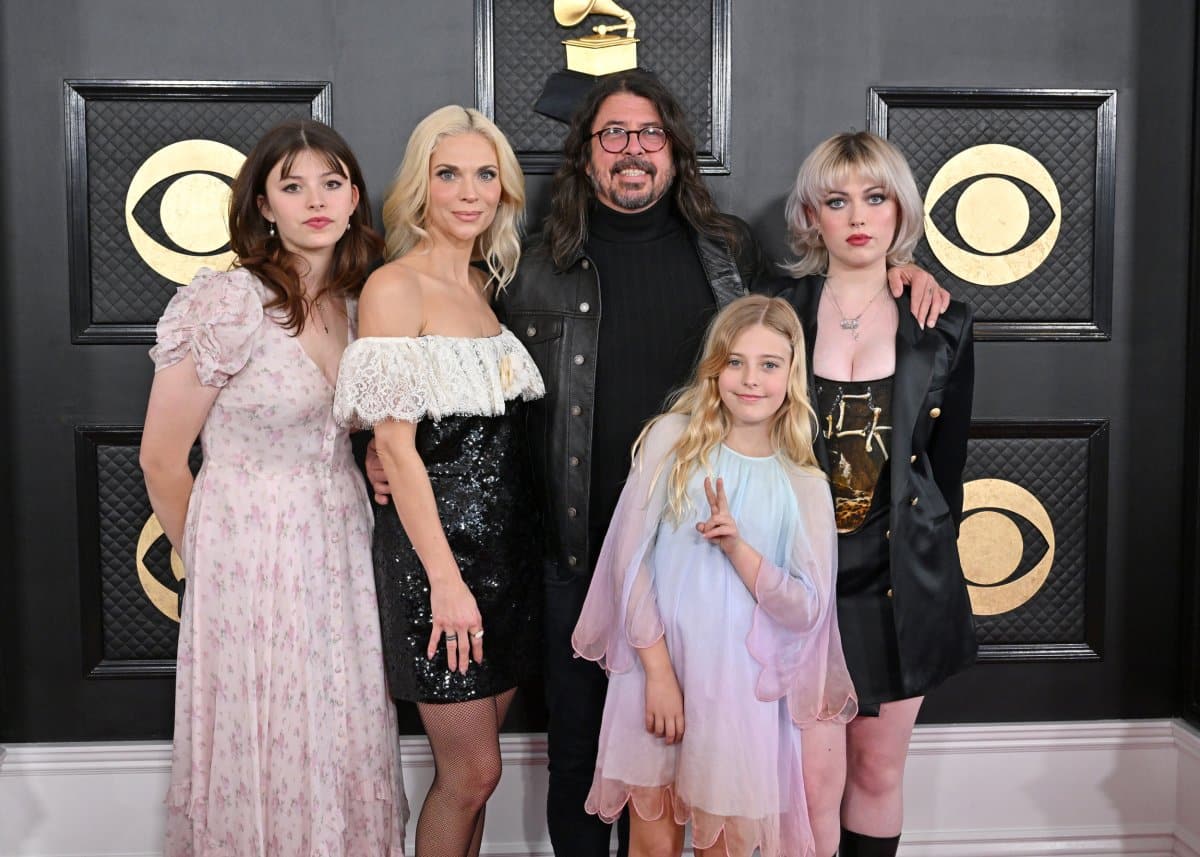 Dave Grohl with his family