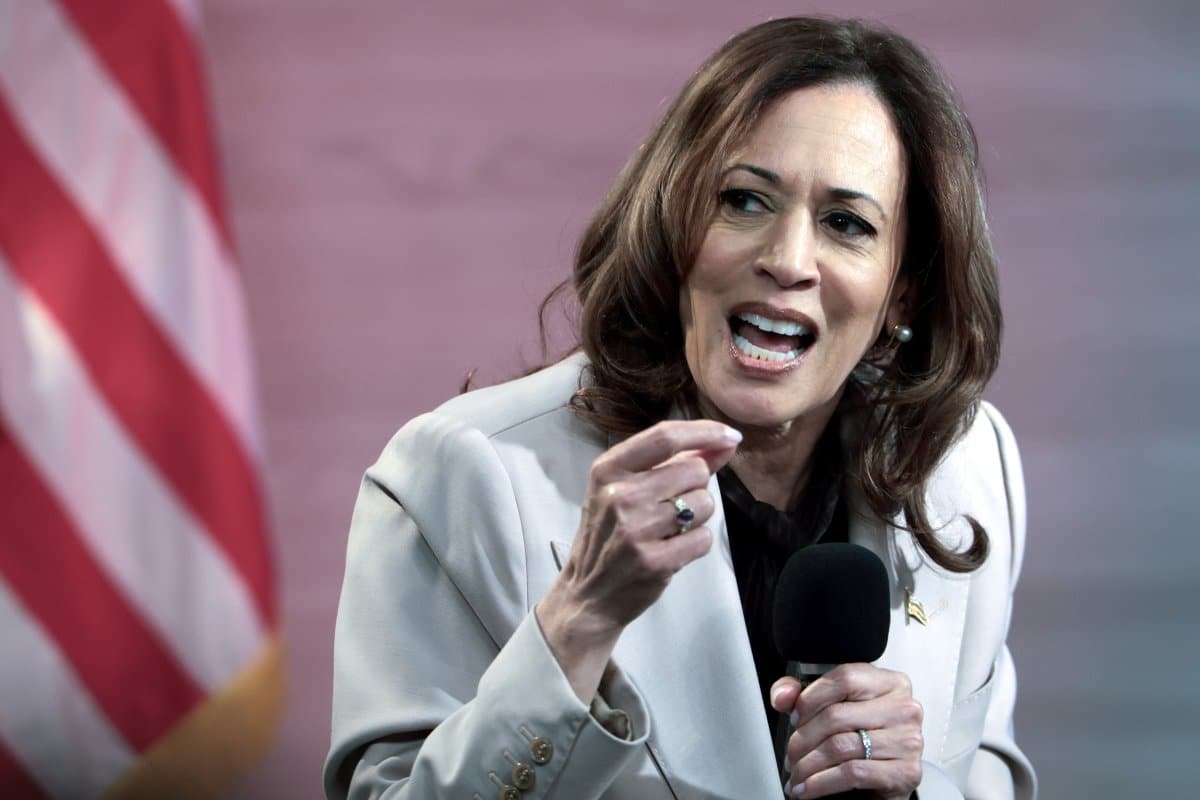 Harris Tells Reporter 'Let Me Finish' WhileQuestionedonIsrael