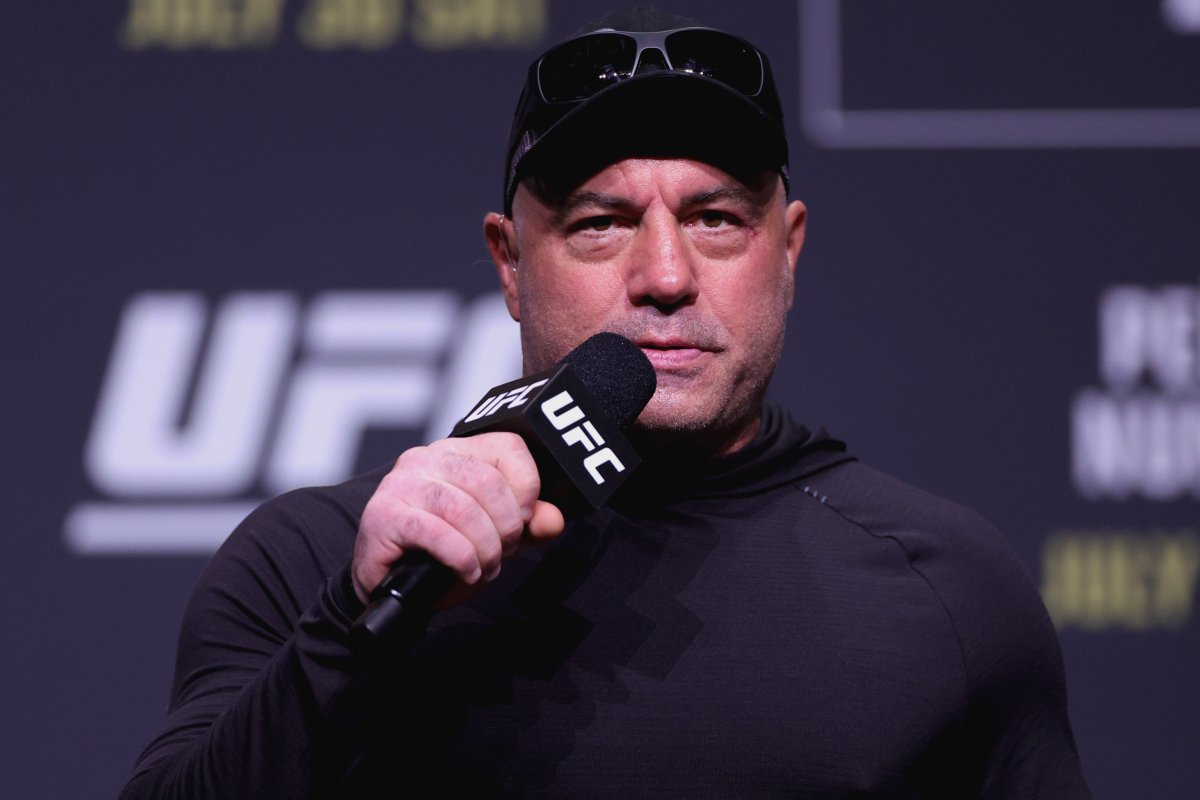Joe Rogan Ridicules Donald Trump, Says Kamala Harris Is ‘Nailing It’