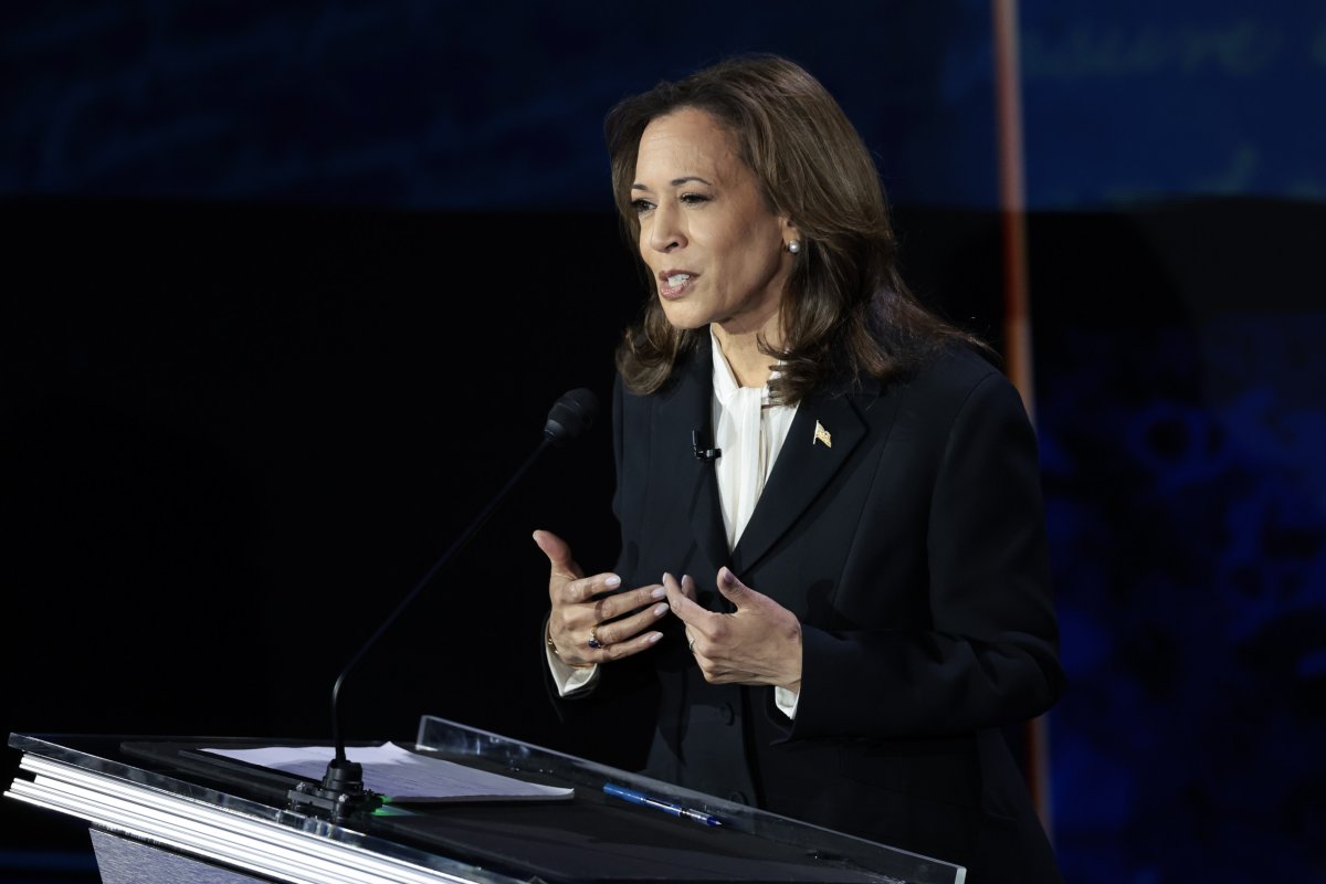 What Are Nova H1 Audio Earrings? Kamala Harris Conspiracy Spreads Online