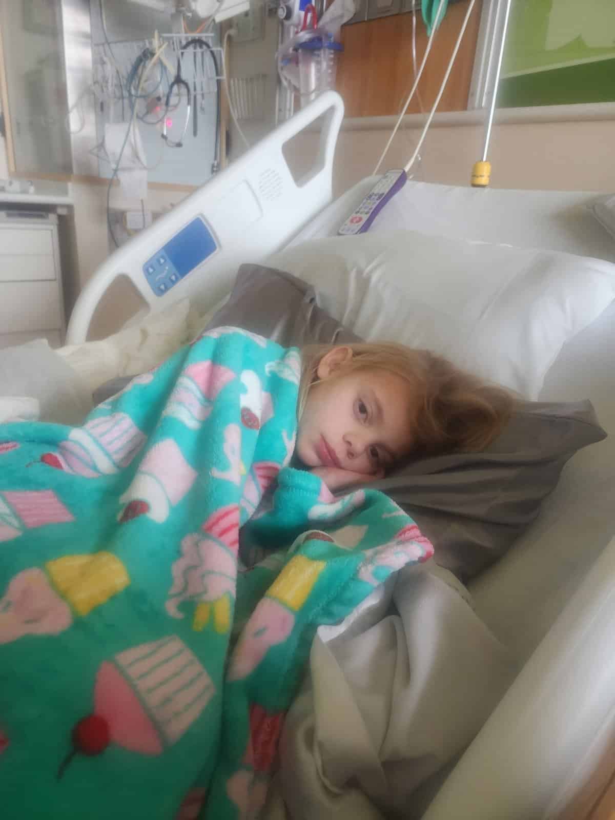 Six-Year-Old Girl’s Heartbreaking Question to Parents Amid Cancer Battle