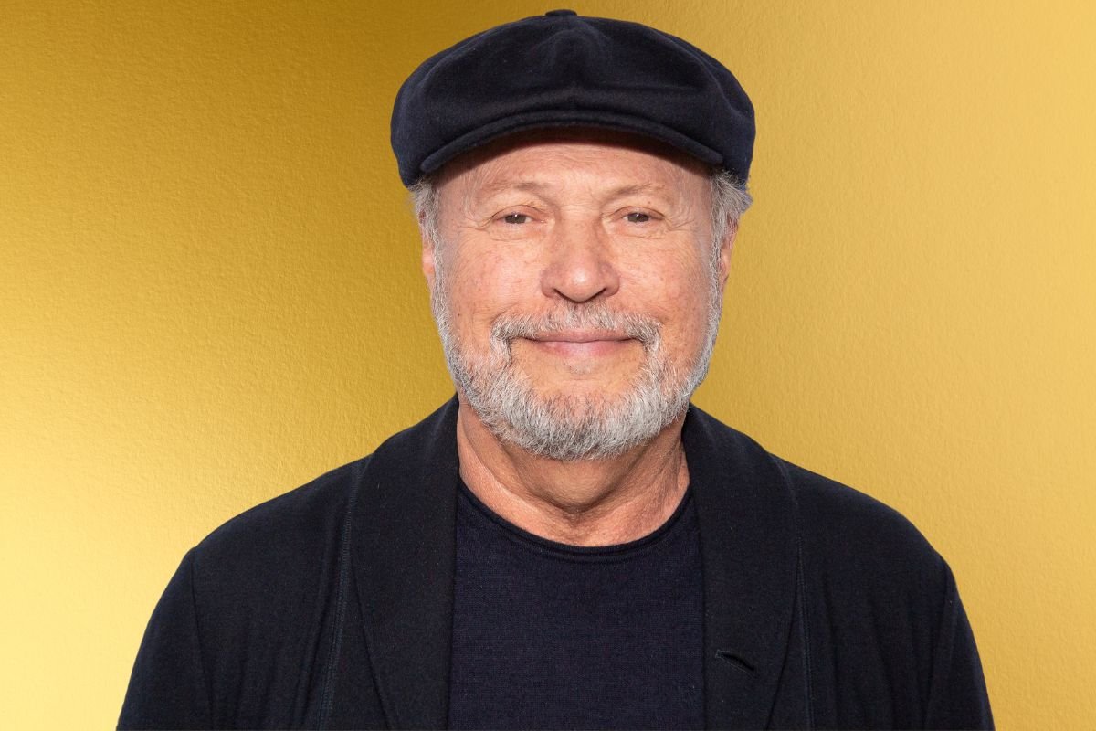 Billy Crystal Talks ‘Thrilling,’ ‘Exhausting’ Journey in New Show ‘Before’