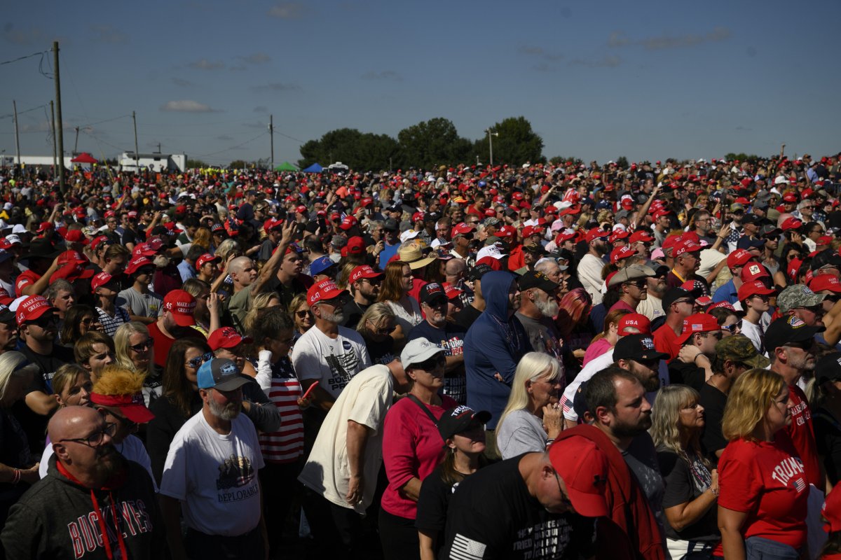 Butler crowd Trump