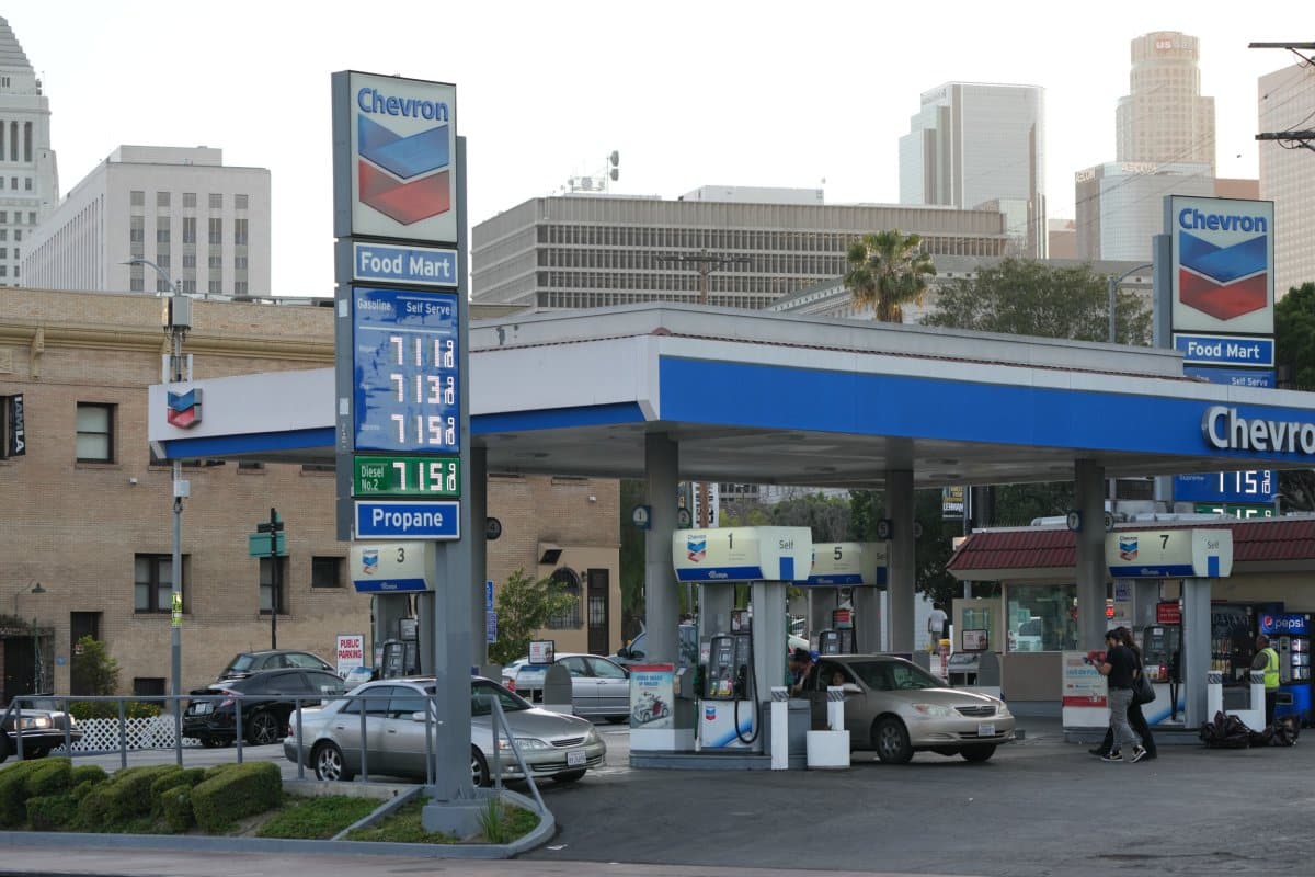Chevron gasoline station, Los Angeles