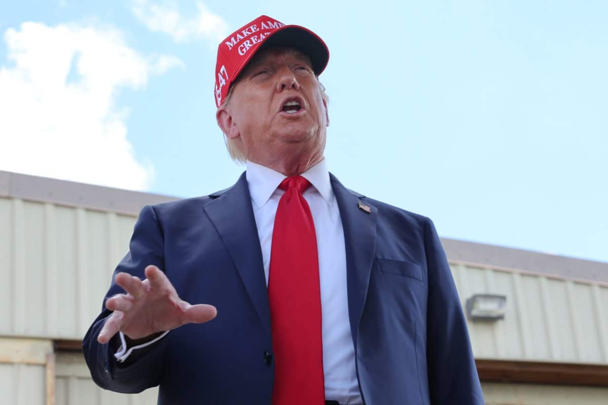 Trump Lays Out New Economic Plan as Harris Closes Gap