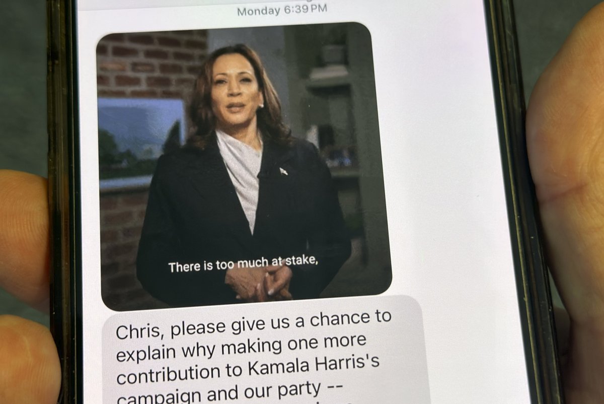 An election text viewed on a mobile