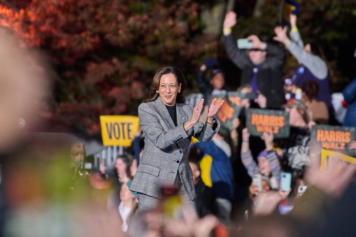 Kamala Harris Lands New Republican Boost in Michigan
