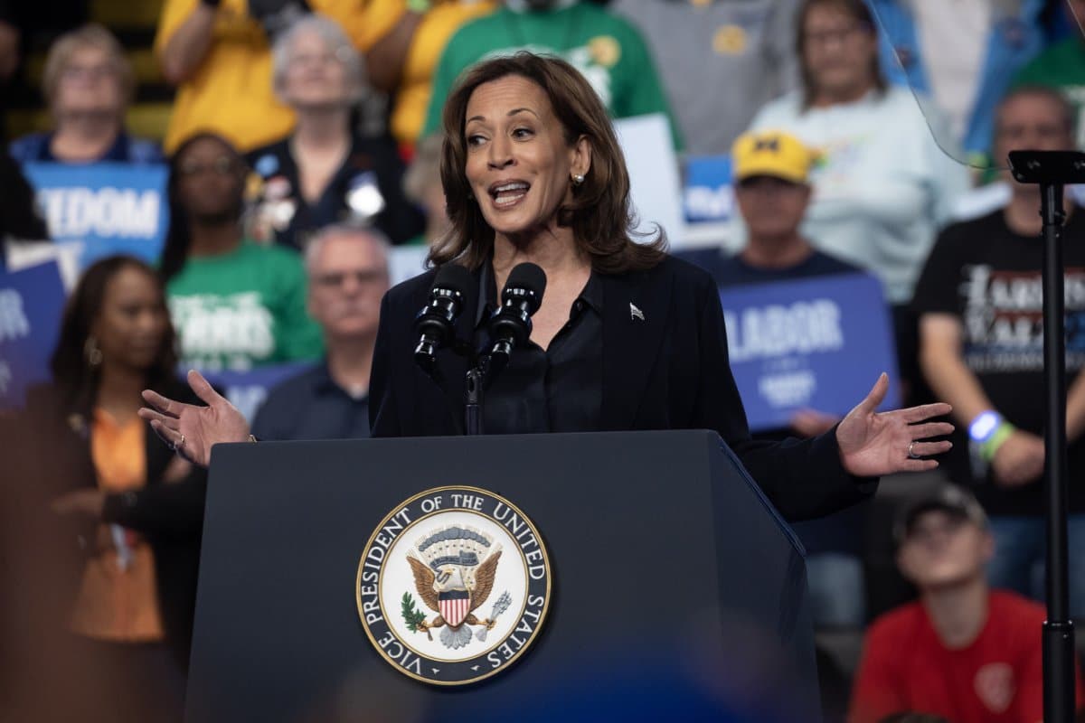 Harris Visits Michigan As Campaign Faces Gaza-Related Threats on All Fronts