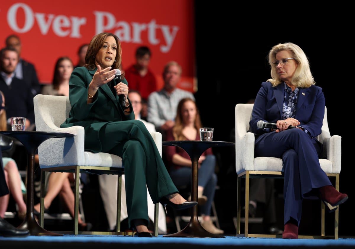 Liz Cheney Tells Anti-Abortion Conservatives to Support Kamala Harris