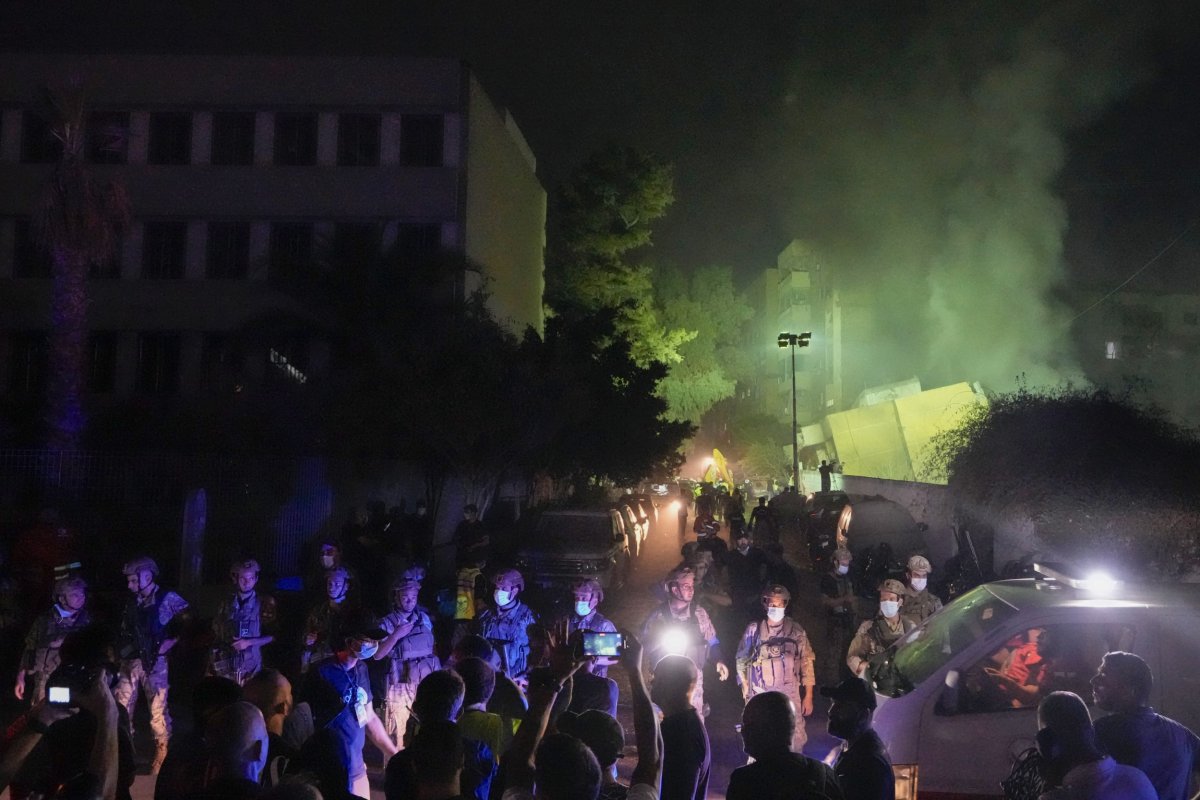 Lebanese soliders secure area
