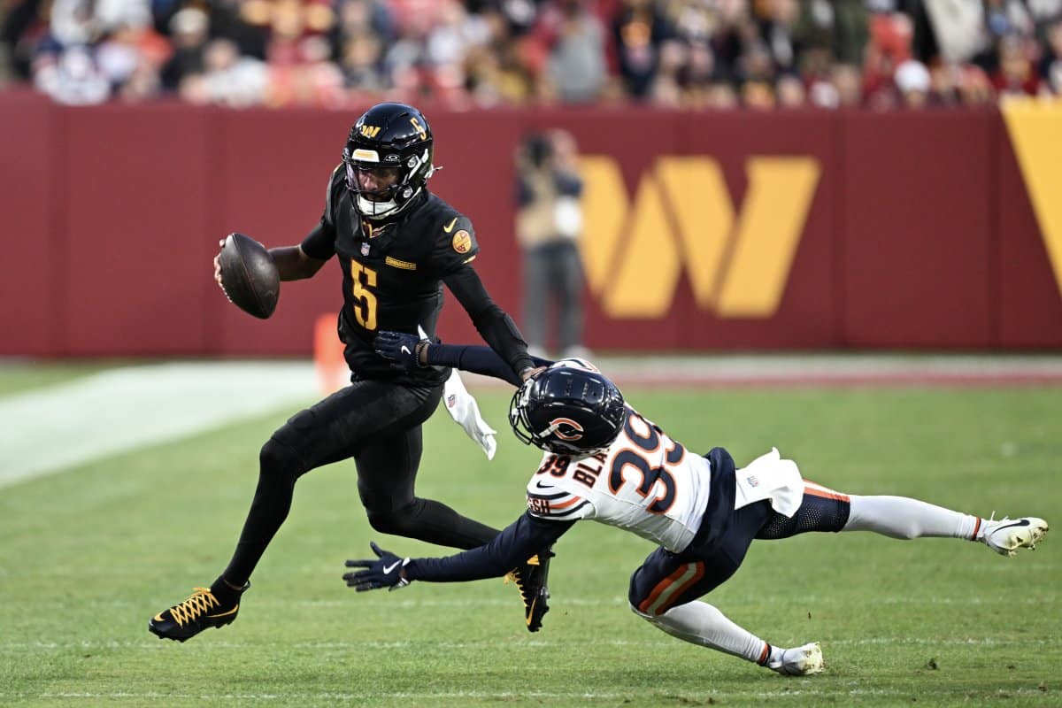 Jayden Daniels Throws Miraculous Hail Mary to Defeat Caleb Williams and Bears