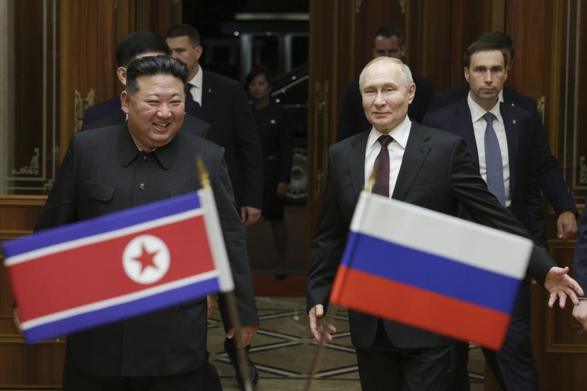 North Korean Foreign Minister Visits Moscow as Troops Head to Ukraine