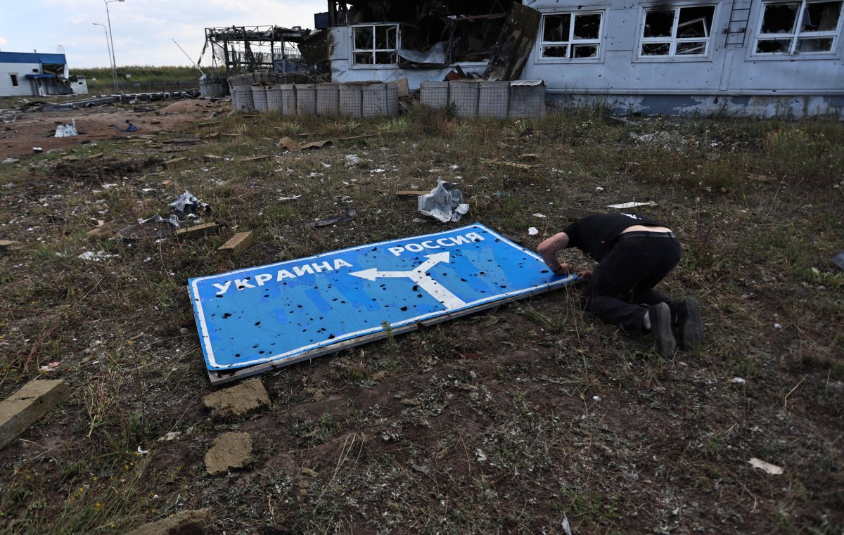 Kursk Maps Show Russian Forces Slice Across Ukraine’s Foothold