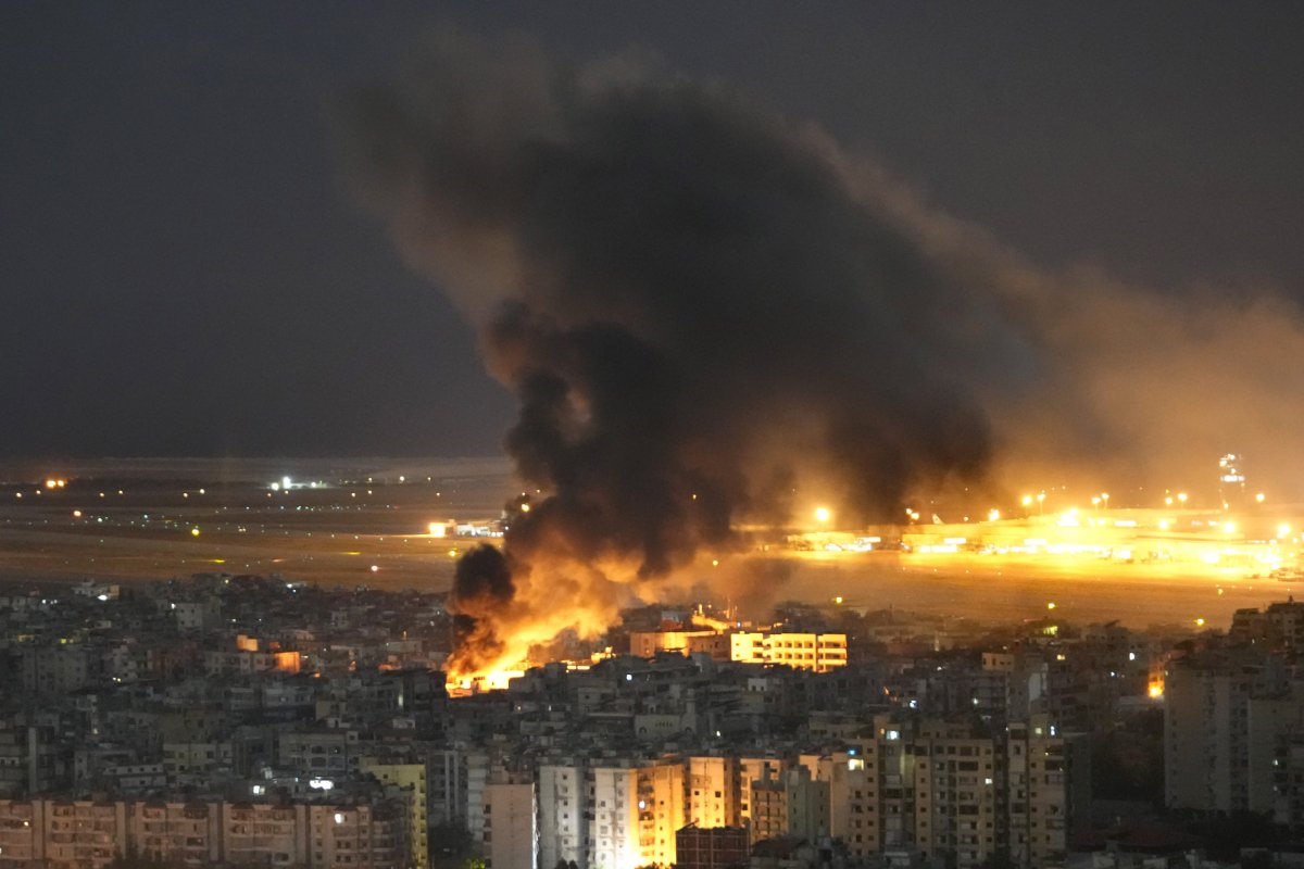 Souther Beirut  on fire after Israeli strike