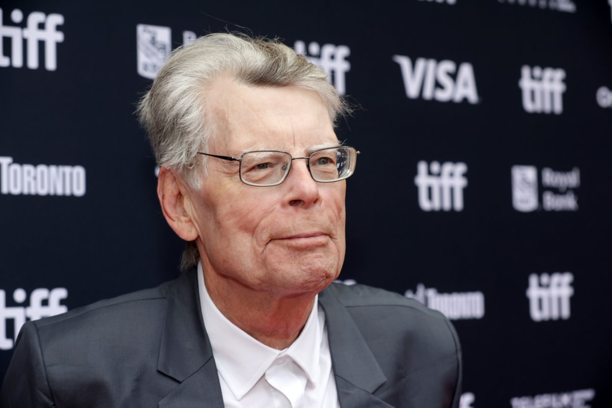 Stephen King’s New Warning About Donald Trump Takes Off Online
