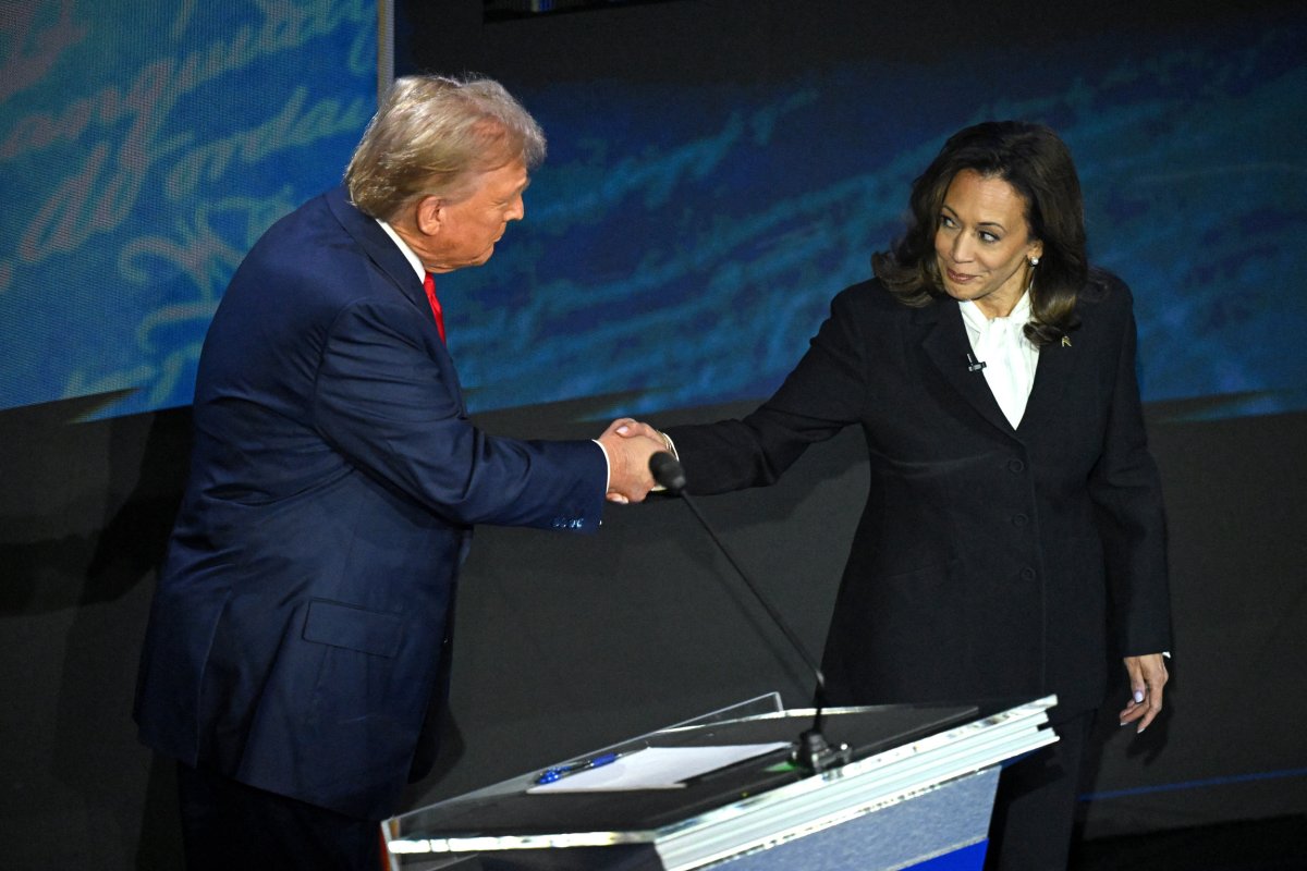 Trump Harris 