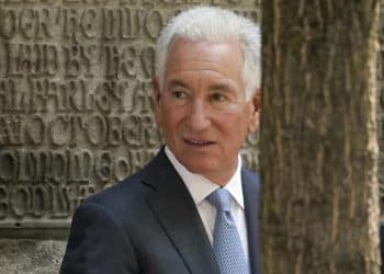 Trump nominates Charles Kushner to be ambassador to France