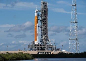NASA leader weighs in on Elon Musk, SpaceX and plans for moon rocket