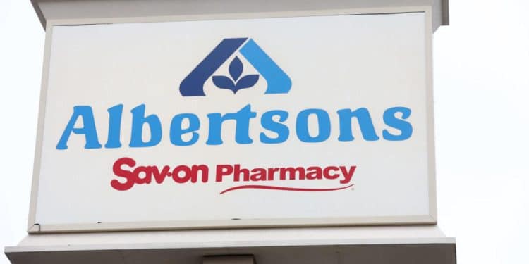 Albertsons calls off Kroger merger, sues for breach of contract