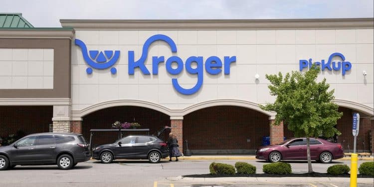 Federal judge temporarily blocks Kroger-Albertsons merger