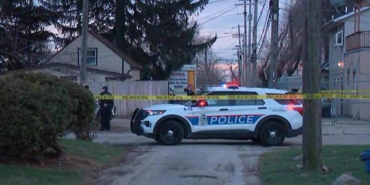 Homicide probe launched after 3 women found dead in Ohio home