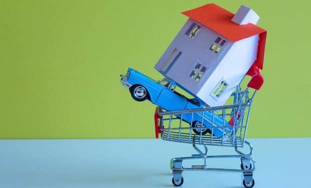 Should you bundle auto and home insurance?