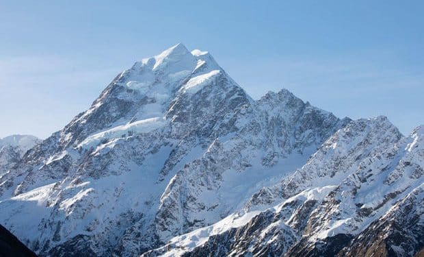 3 climbers from U.S., Canada believed dead in fall from New Zealand’s highest peak