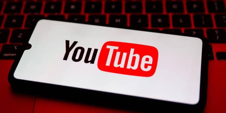 YouTube algorithms push eating disorder content to teen girls, study finds