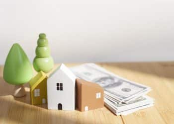 6 HELOC borrowing mistakes to avoid this December