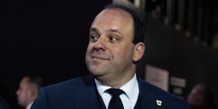 Democrats want communications between Epshteyn and Trump appointees disclosed