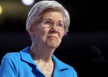 Sen. Warren pushes bill to make it easier to declare bankruptcy