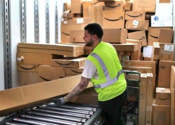 Amazon ignored warnings about worker injuries, Senate probe finds