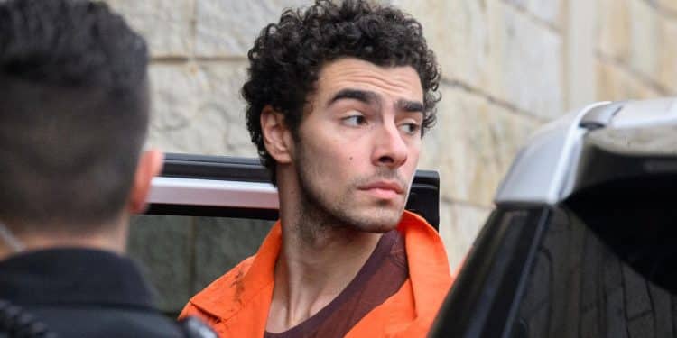 Prints matching UnitedHealthcare CEO suspect found near scene, sources say