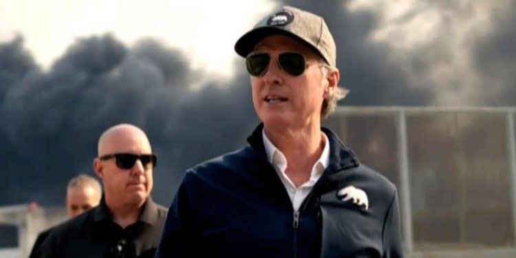 Los Angeles fires reignite political battles