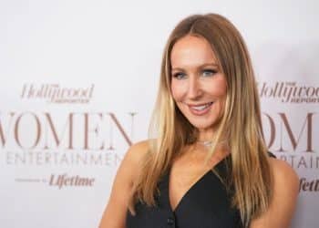 Who’s hosting the 82nd Annual Golden Globes? All about Nikki Glaser.
