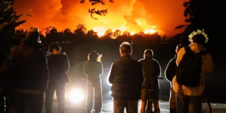 Weather forecast for California as it digs through the rubble of wildfires