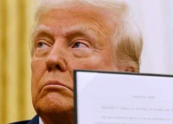 As Trump seeks to reshape the federal workforce, unions blast Schedule F