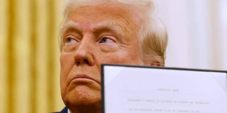 As Trump seeks to reshape the federal workforce, unions blast Schedule F