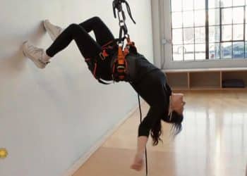 Idina Menzel returns to Broadway in “Redwood”