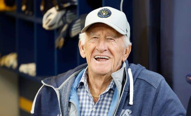 Bob Uecker, Brewers broadcaster known as “Mr. Bob Uecker, Brewers announcer known as “Mr.