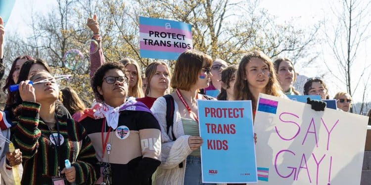 Trump signs order to end federal support for care for transgender minors
