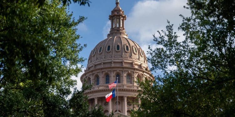 Texas Gov. Abbott orders all flags at full-staff for Trump’s inaugural