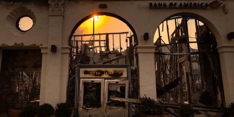 Before the Palisades Fire, many of its homeowners had lost insurance