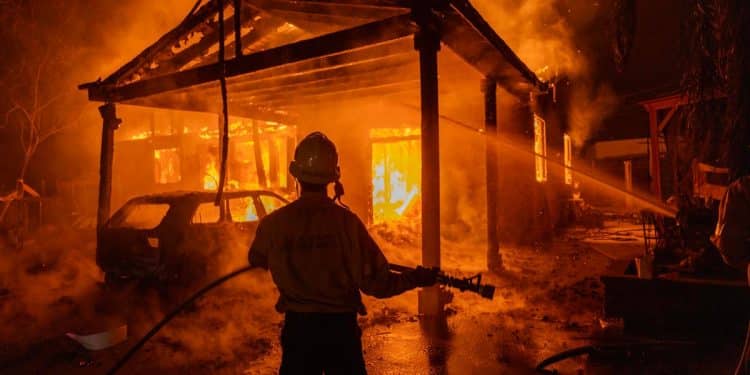 Los Angeles residents hire private firefighters for their homes