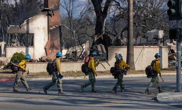 California officials deny false allegations Oregon fire trucks are turned away