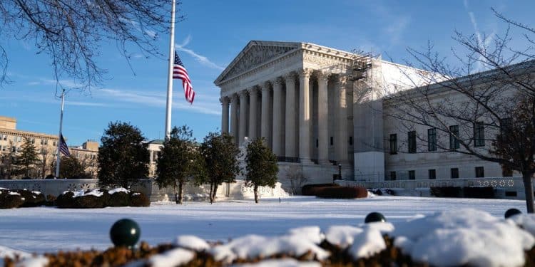 Supreme Court permits Hawaii climate change lawsuits to energy companies